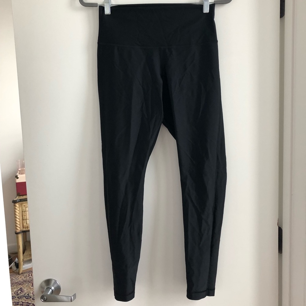 Black Lululemon leggings